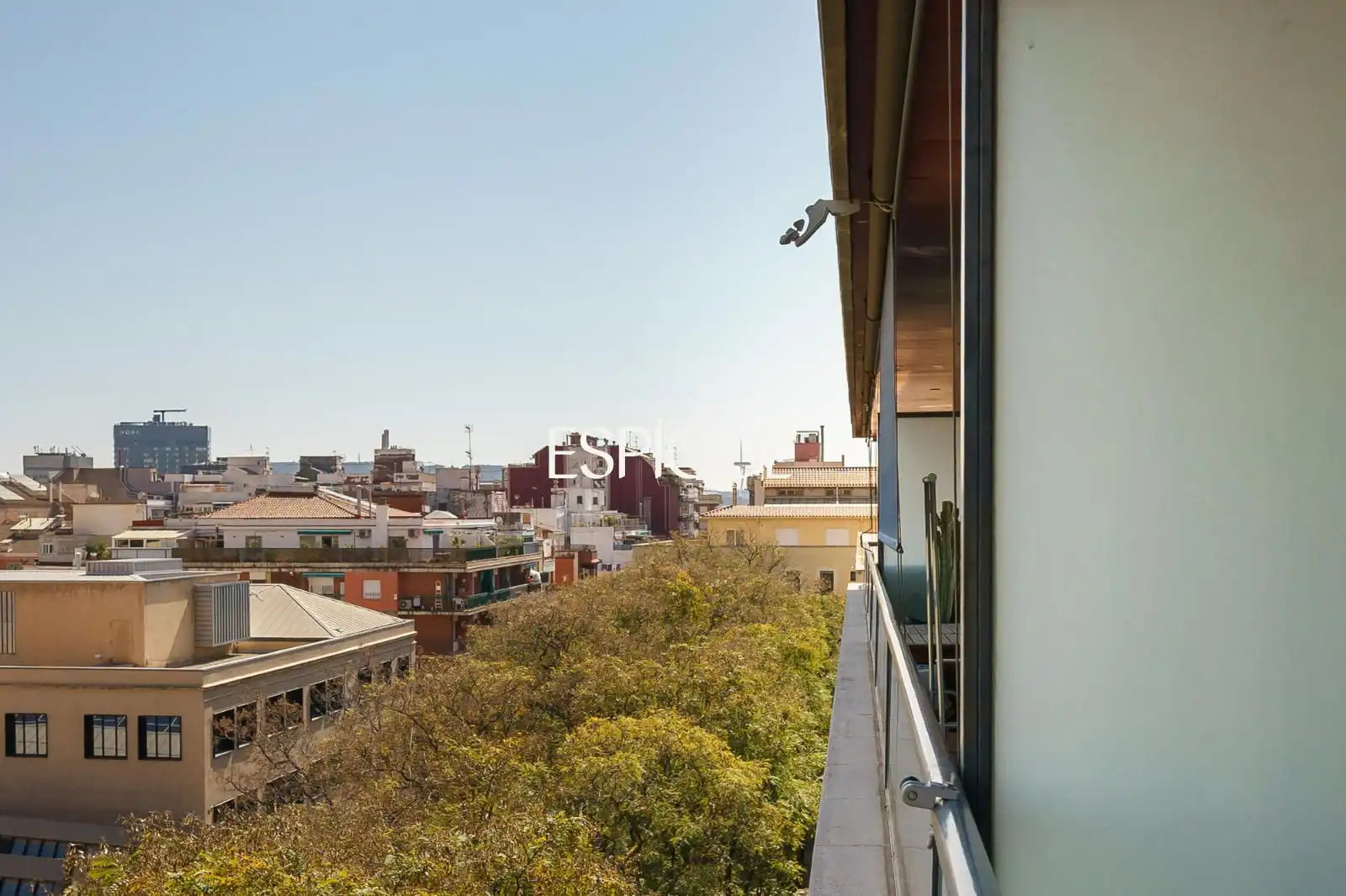 Vista exterior de Piso de alquiler en Barcelona con Aire acondicionado, Calefacción y Terraza
