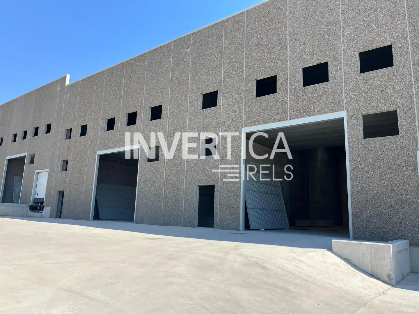 Nave industrielle à louer à Carrer del Fornal 11