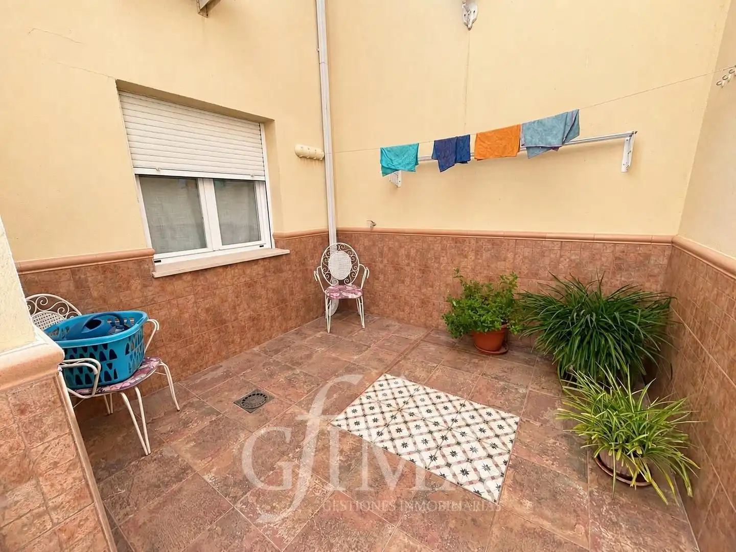 Terraza de Casa adosada en venta en Tomelloso con Calefacción, Trastero y Amueblado