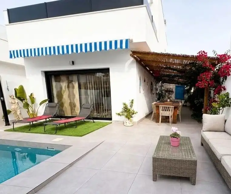 Terraza de Casa adosada en venta en San Pedro del Pinatar con Aire acondicionado, Calefacción y Jardín privado