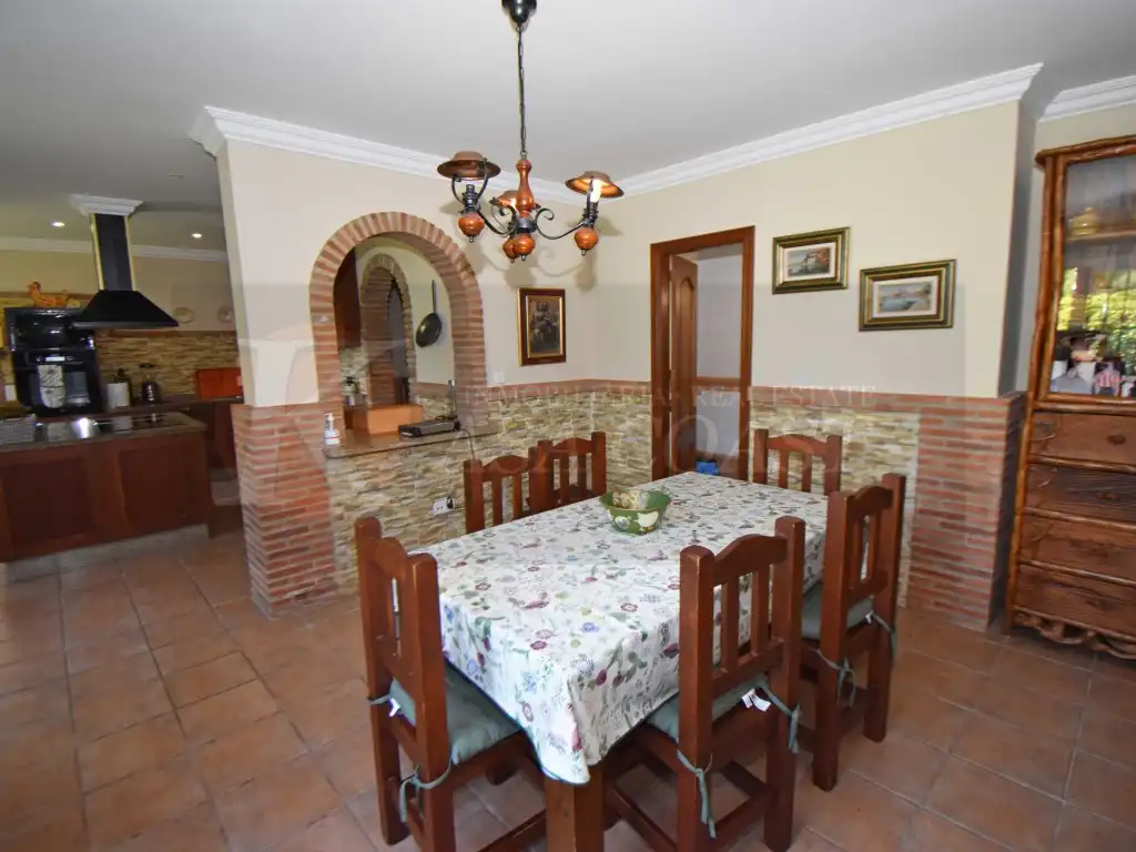 Menjador de Casa o xalet en venda en Mijas amb Aire condicionat, Jardí privat i Terrassa