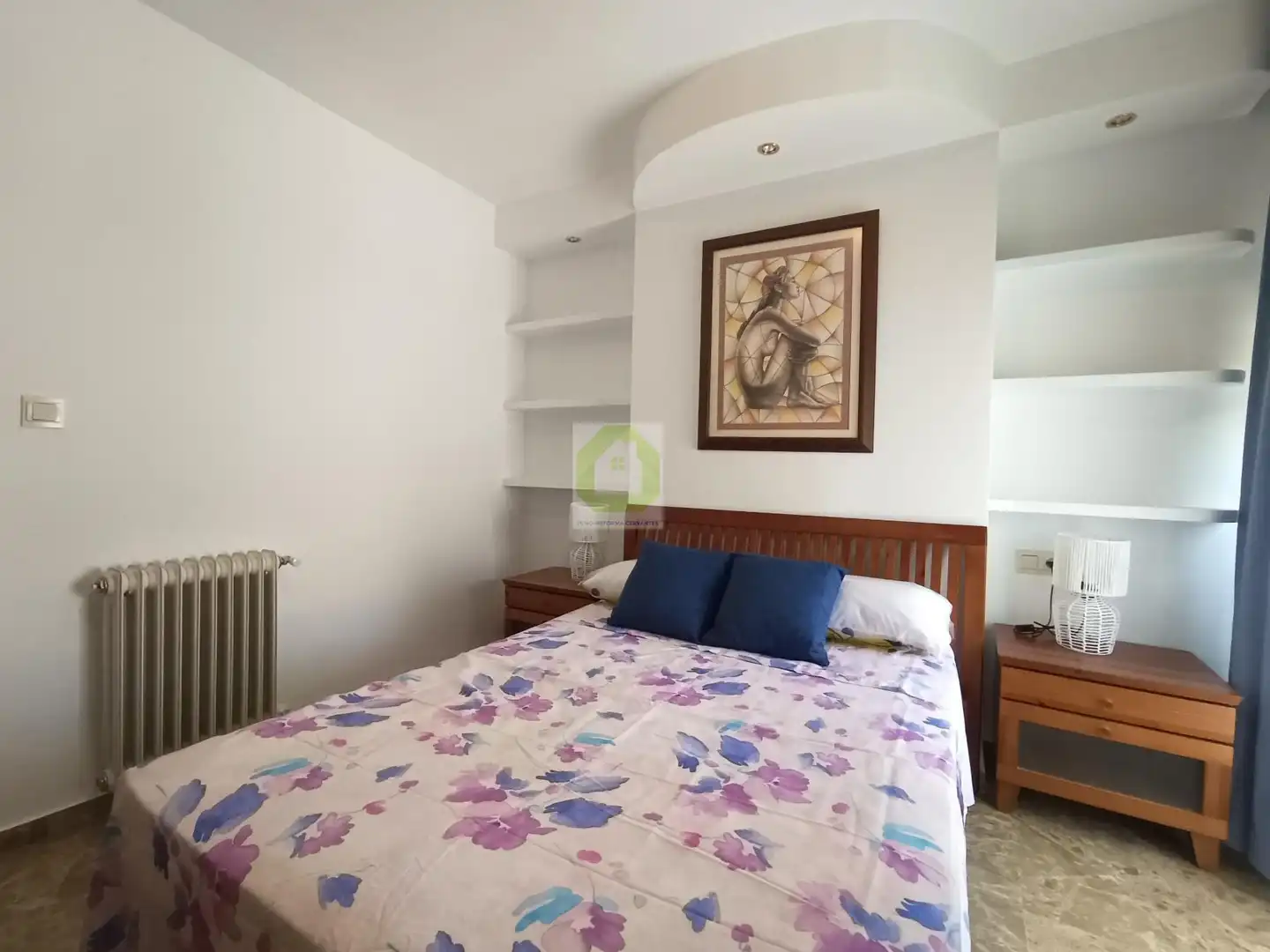 Habitación de Piso de alquiler en Granada con Calefacción, Trastero y Amueblado