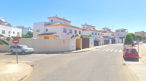 Foto 2 de Casa adosada en venta en Av del Torrejon, Gines, Sevilla