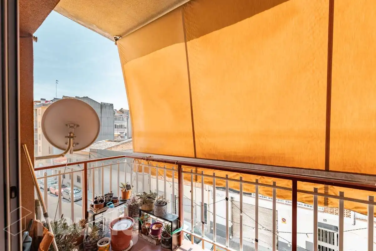 Terraza de Piso en venta en Vilafranca del Penedès con Calefacción, Trastero y Balcón