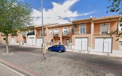 Exterior view of Single-family semi-detached for sale in Villacañas  with Air Conditioner, Heating and Terrace