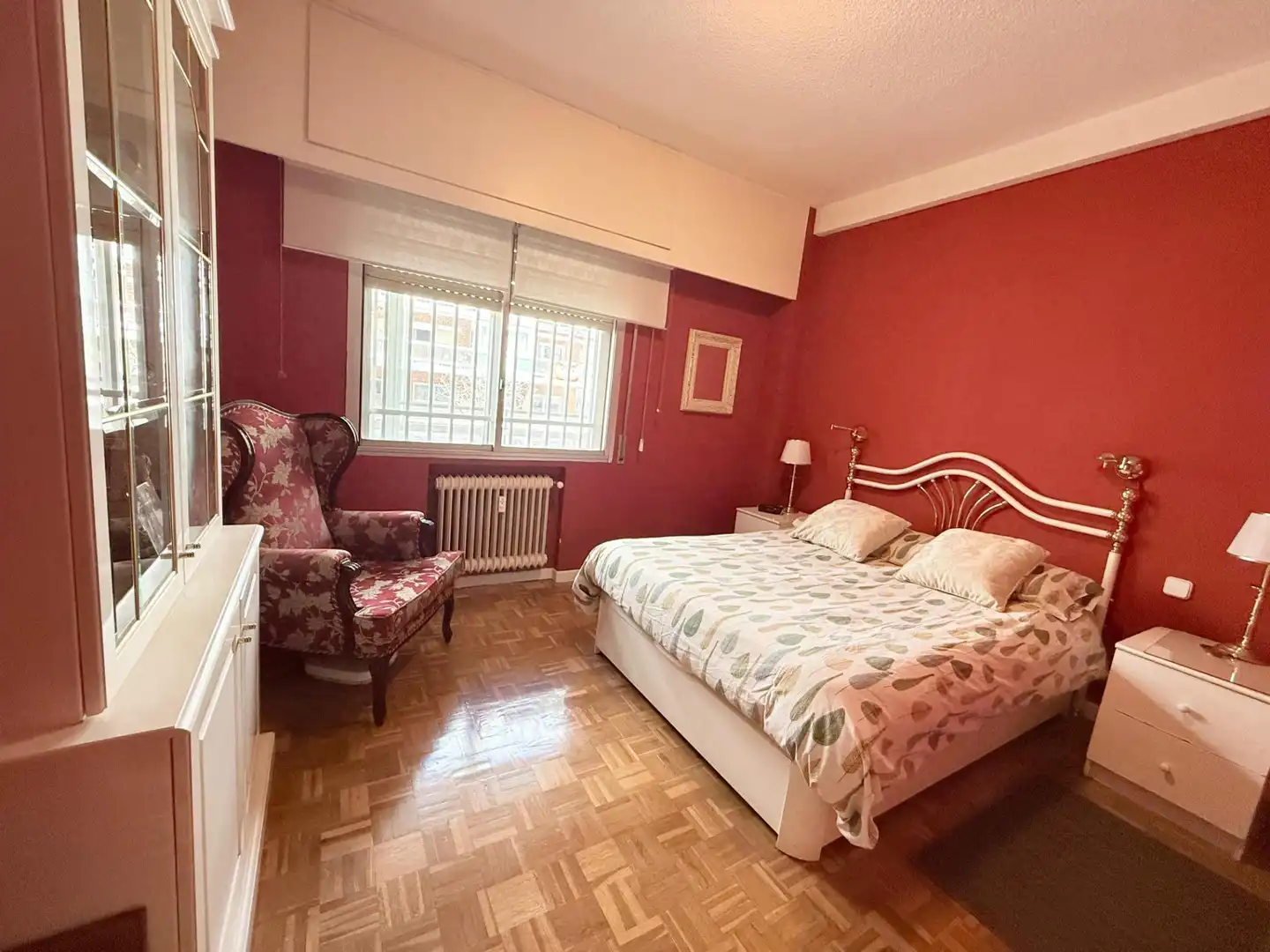 Dormitori de Apartament en venda en Madrid