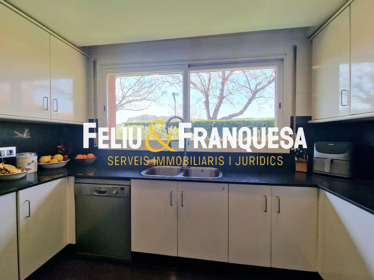 Kitchen of Houses for sale in Sant Cugat del Vallès  with Heating, Private garden and Terrace