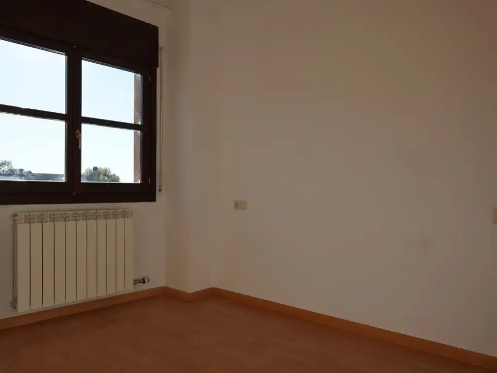 Casa adosada en venta en Calle Ribagorza, 17, Aínsa-Sobrarbe