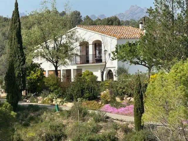 Vista exterior de Casa o xalet en venda en Sant Llorenç d'Hortons amb Calefacció, Jardí privat i Terrassa