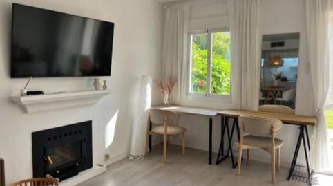 Foto 4 de Dúplex de alquiler en Los Naranjos, Málaga