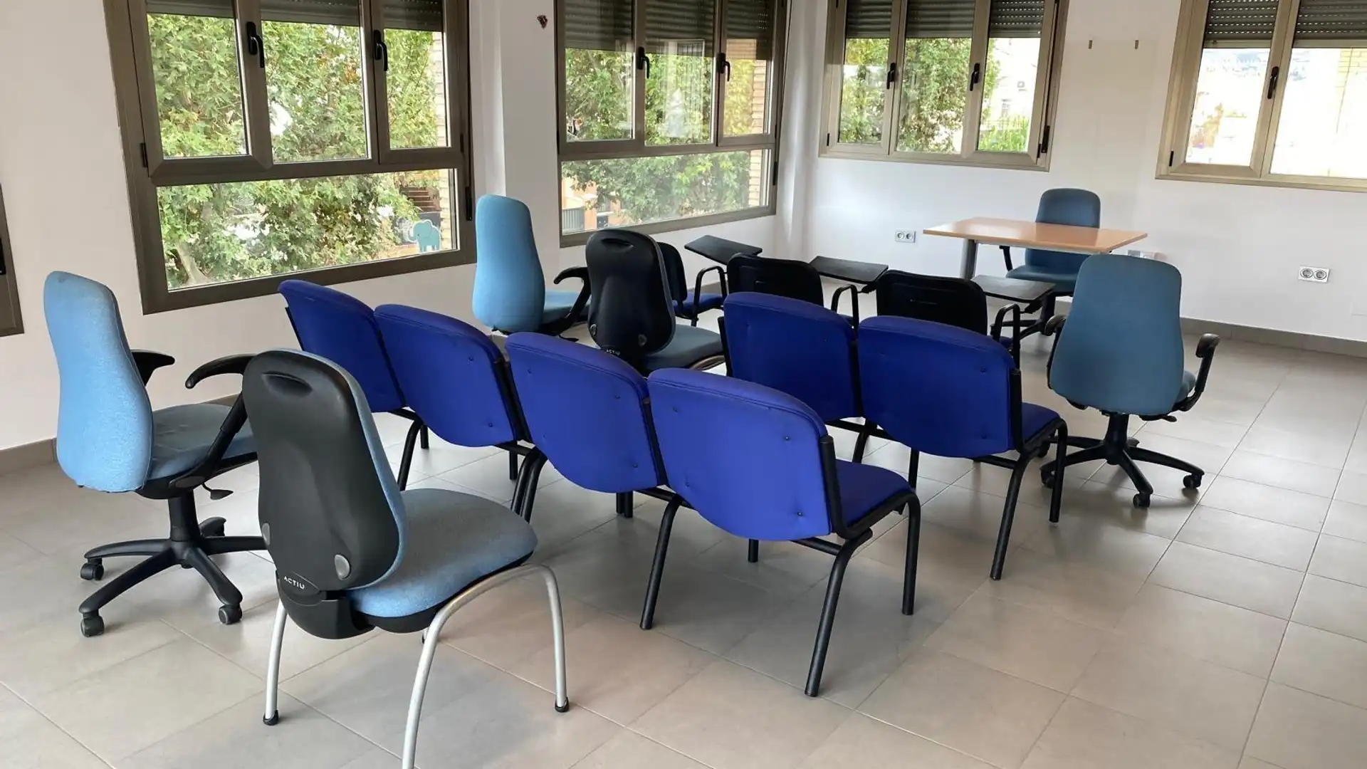 Local de alquiler en Calle Ibiza, Ogíjares