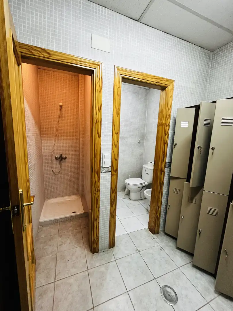 Badezimmer von Geschaftsraum zum Verkauf in Talavera de la Reina