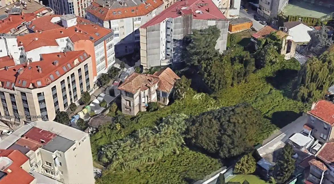 Edificio en venta en Tomas Alonso, Plaza Industria