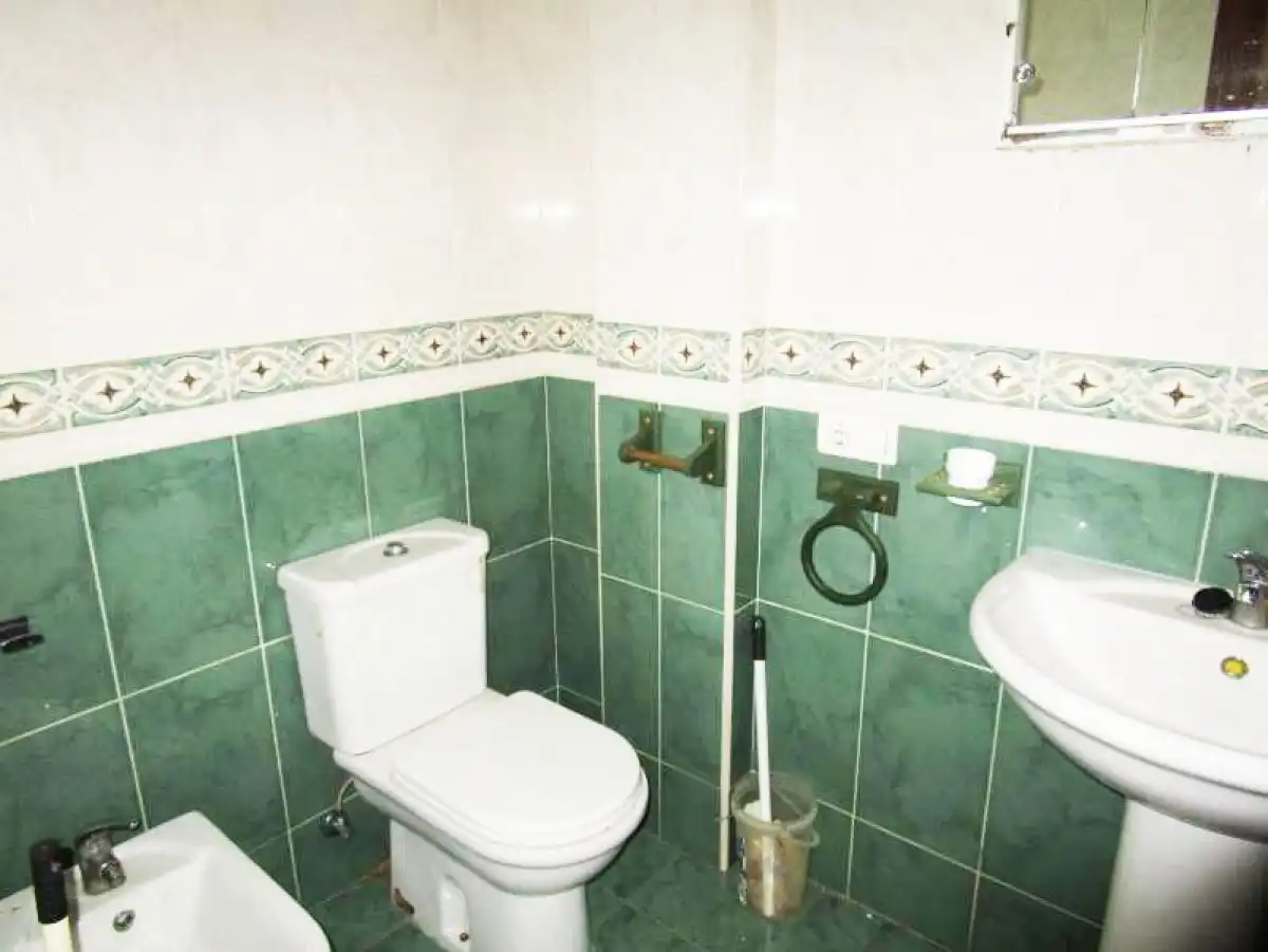 Baño de Casa adosada en venta en Pelabravo con Calefacción, Terraza y Piscina comunitaria