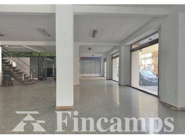 Local comercial de lloguer a Carretera Barcelona 26