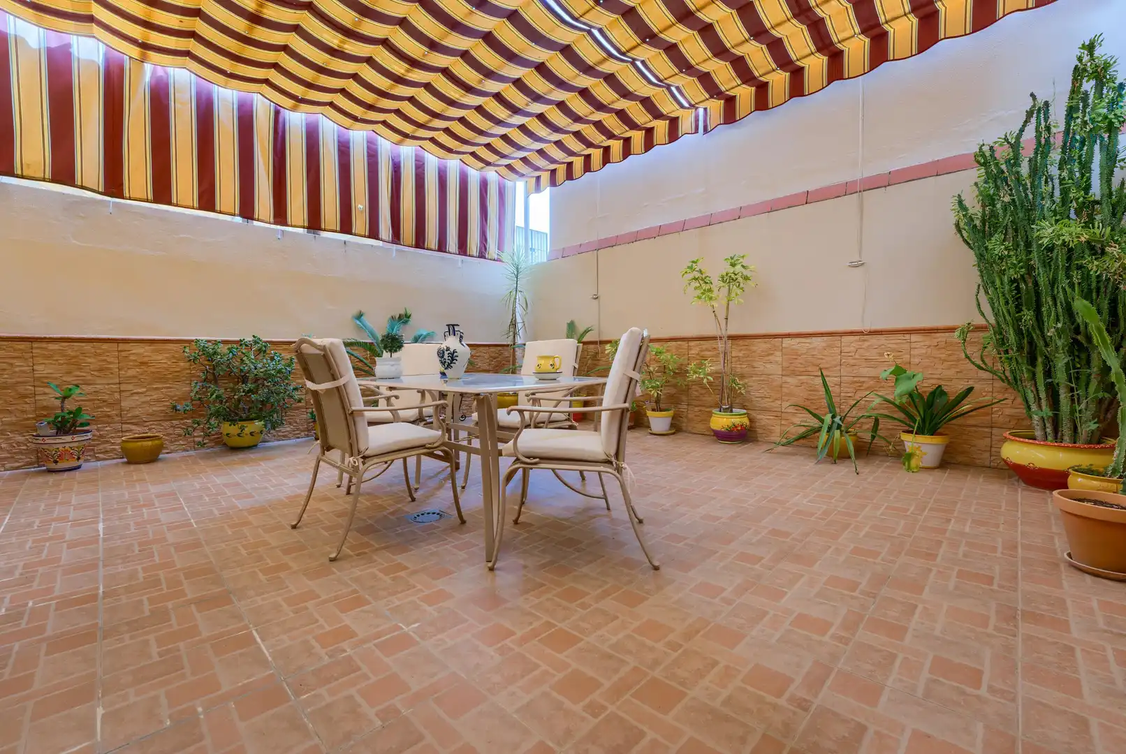 Terraza de Casa adosada en venta en Dos Hermanas