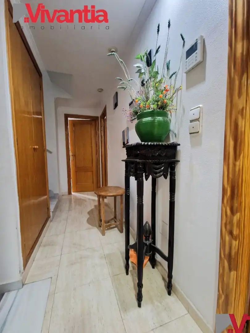 Maisonette zum Verkauf in Lorca mit Klimaanlage, Heizung und Terrasse