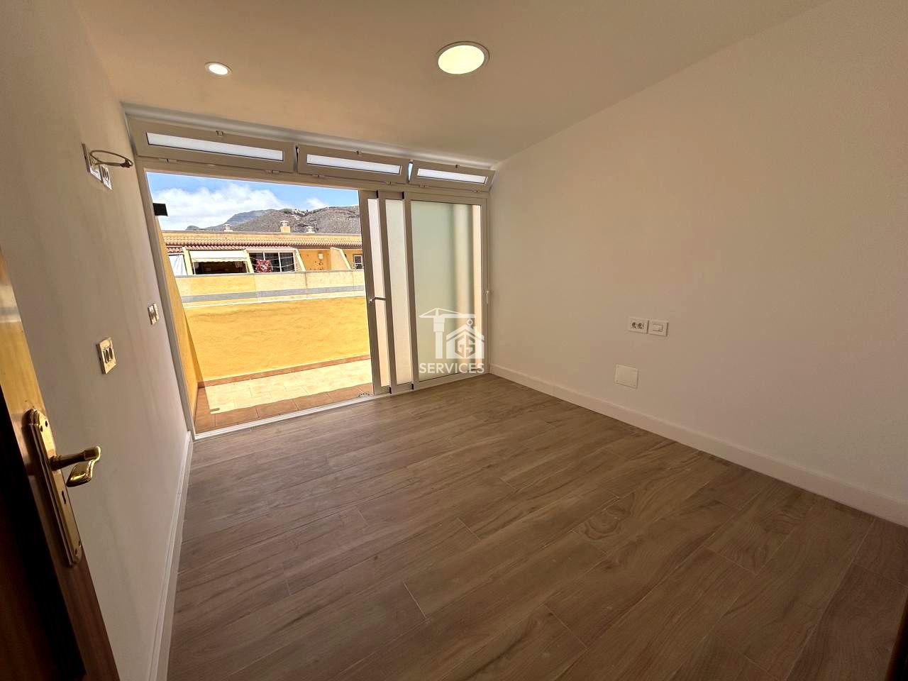 Bedroom of Single-family semi-detached for sale in Arona  with Air Conditioner, Private garden and Terrace