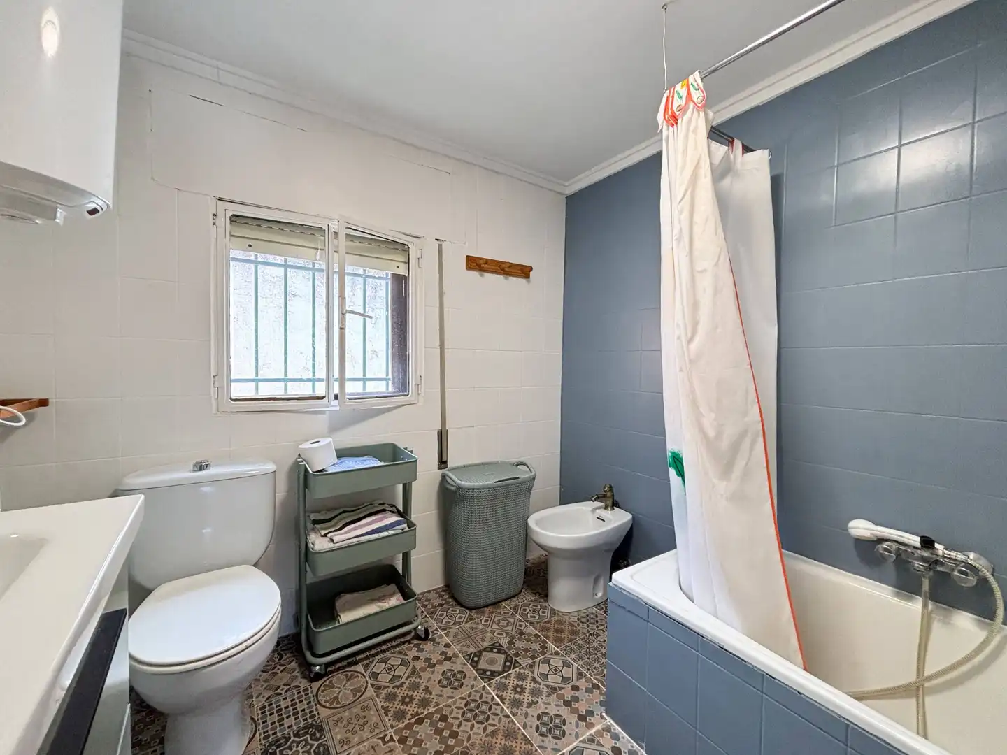 Bathroom of Houses for sale in Marines  with Air Conditioner, Terrace and Furnished