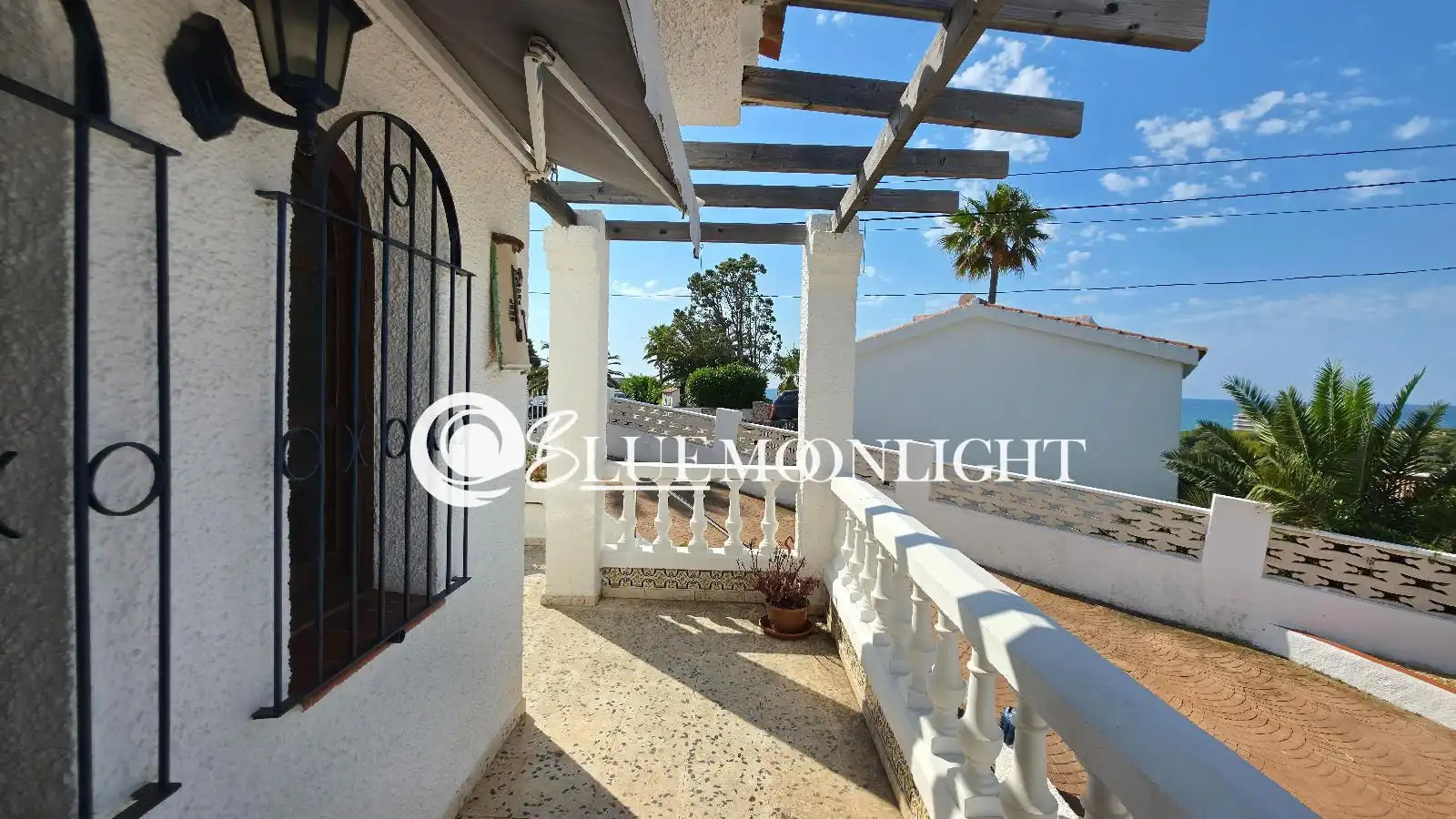Vista exterior de Casa adosada en venta en Peñíscola / Peníscola con Calefacción, Jardín privado y Terraza