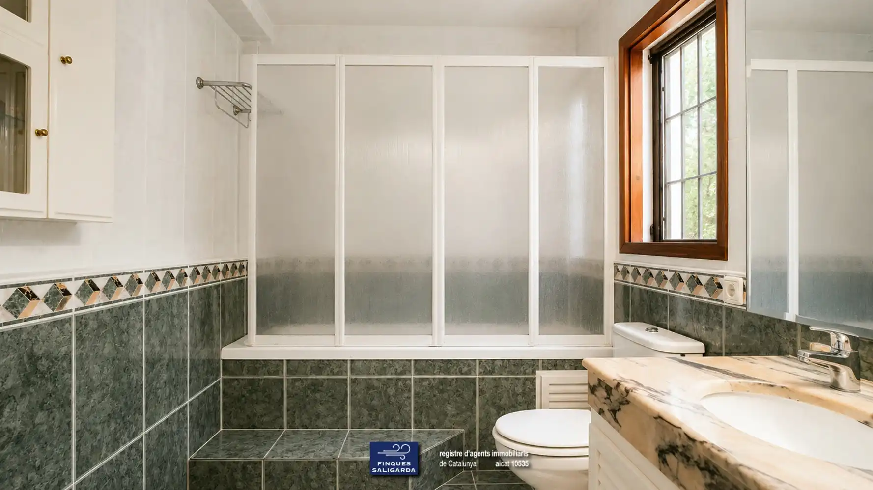 Bany de Casa o xalet en venda en Seva amb Calefacció, Terrassa i Traster
