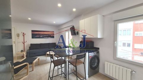 Foto 5 de Piso de alquiler en Calle Trasmiera, Los Castros, Santander
