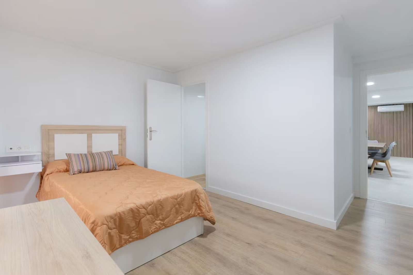 Bedroom of Flat to share in Elche / Elx  with Air Conditioner and Terrace