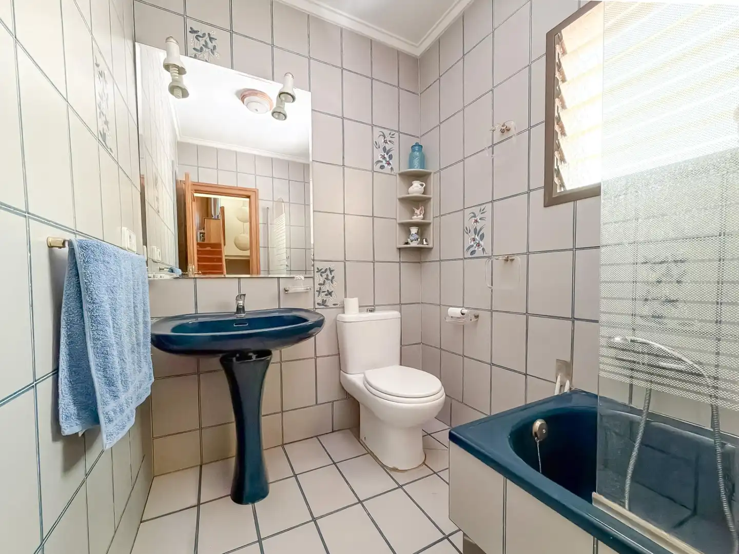 Bany de Casa o xalet en venda en L'Eliana amb Aire condicionat, Jardí privat i Terrassa