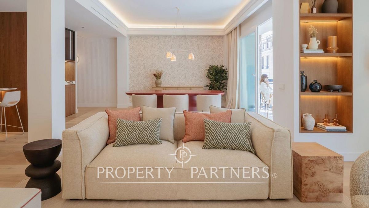 Living room of Apartment for sale in  Madrid Capital  with Air Conditioner, Heating and Terrace