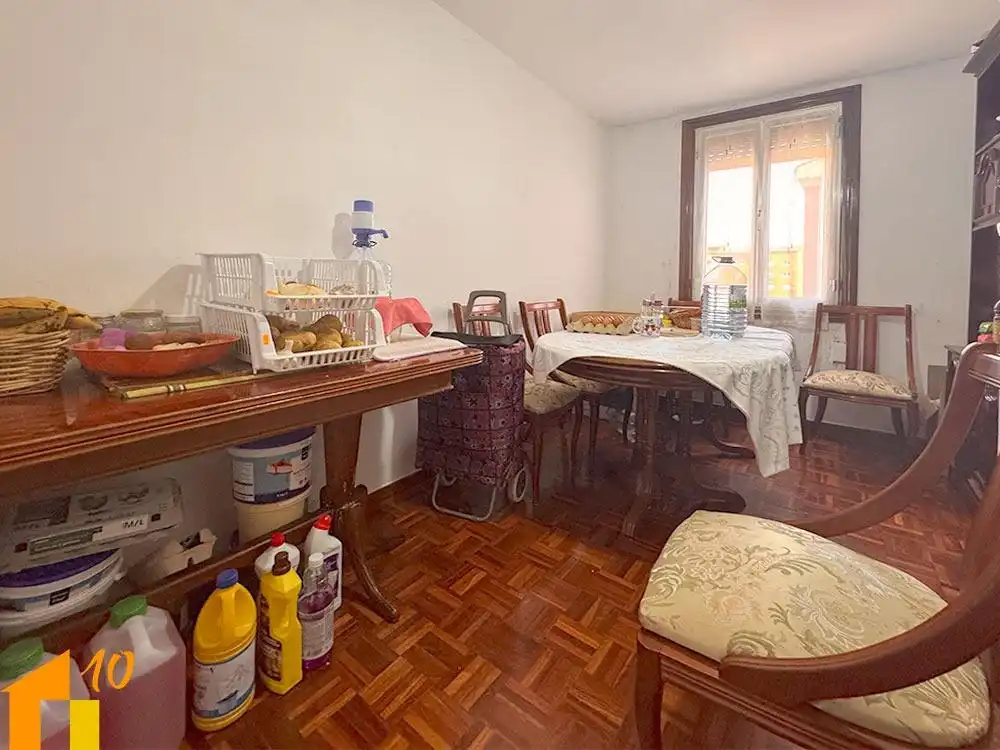Comedor de Piso en venta en Briviesca con Calefacción y Terraza