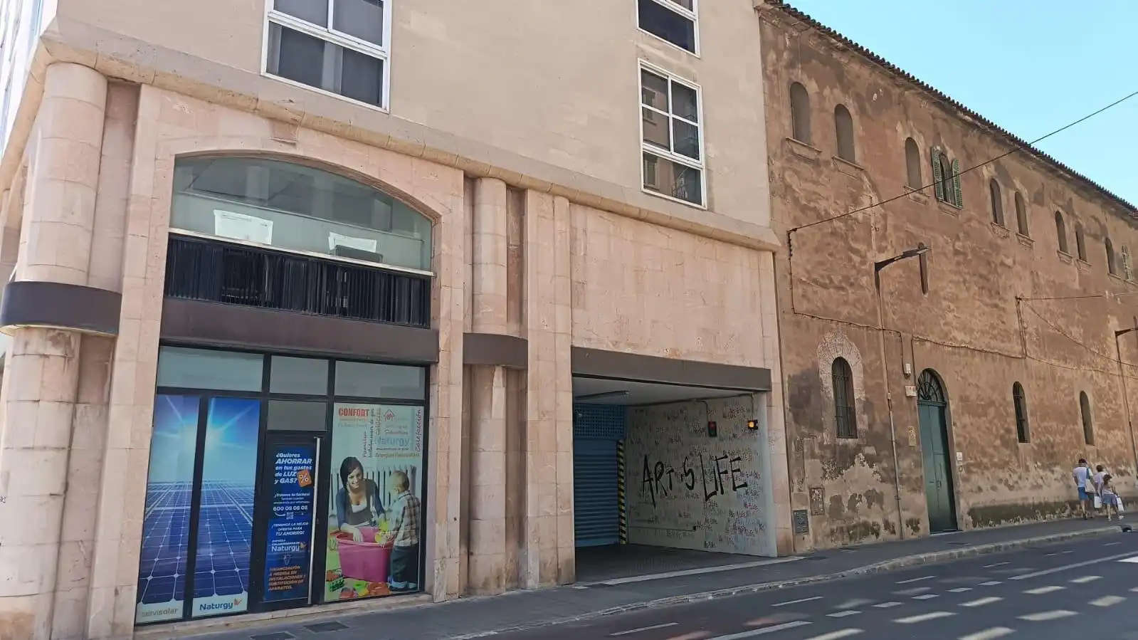 Double avec ascenseur à vendre à Carrer dels Caputxins