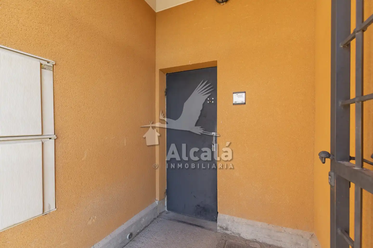 Fabrikhallen zum Verkauf in Camarma de Esteruelas
