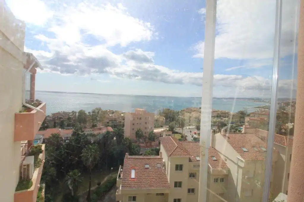 Habitación de Piso en venta en Benalmádena con Aire acondicionado, Terraza y Amueblado