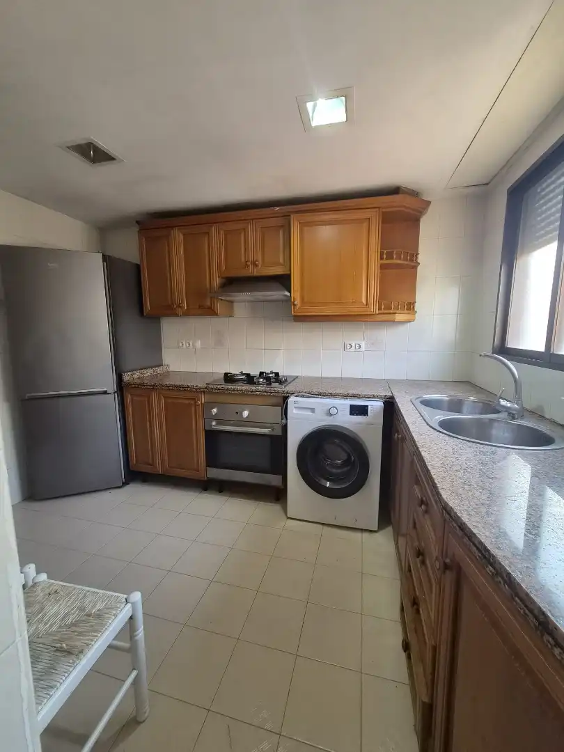 Küche von Wohnung zum Verkauf in Castellón de la Plana / Castelló de la Plana mit Ofen und Balkon