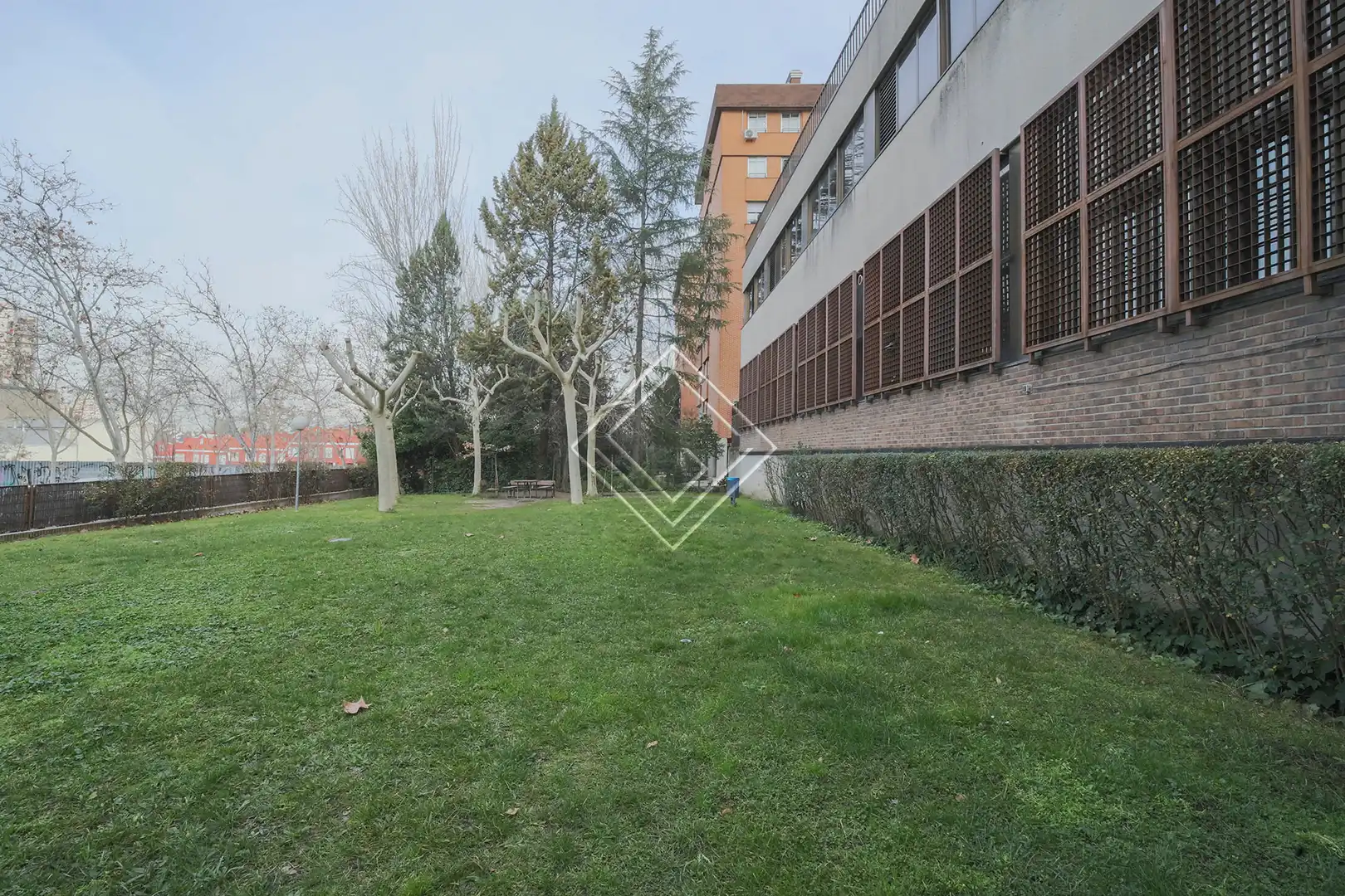 Commercial properties for sale in Madrid  with Air Conditioner and Heating