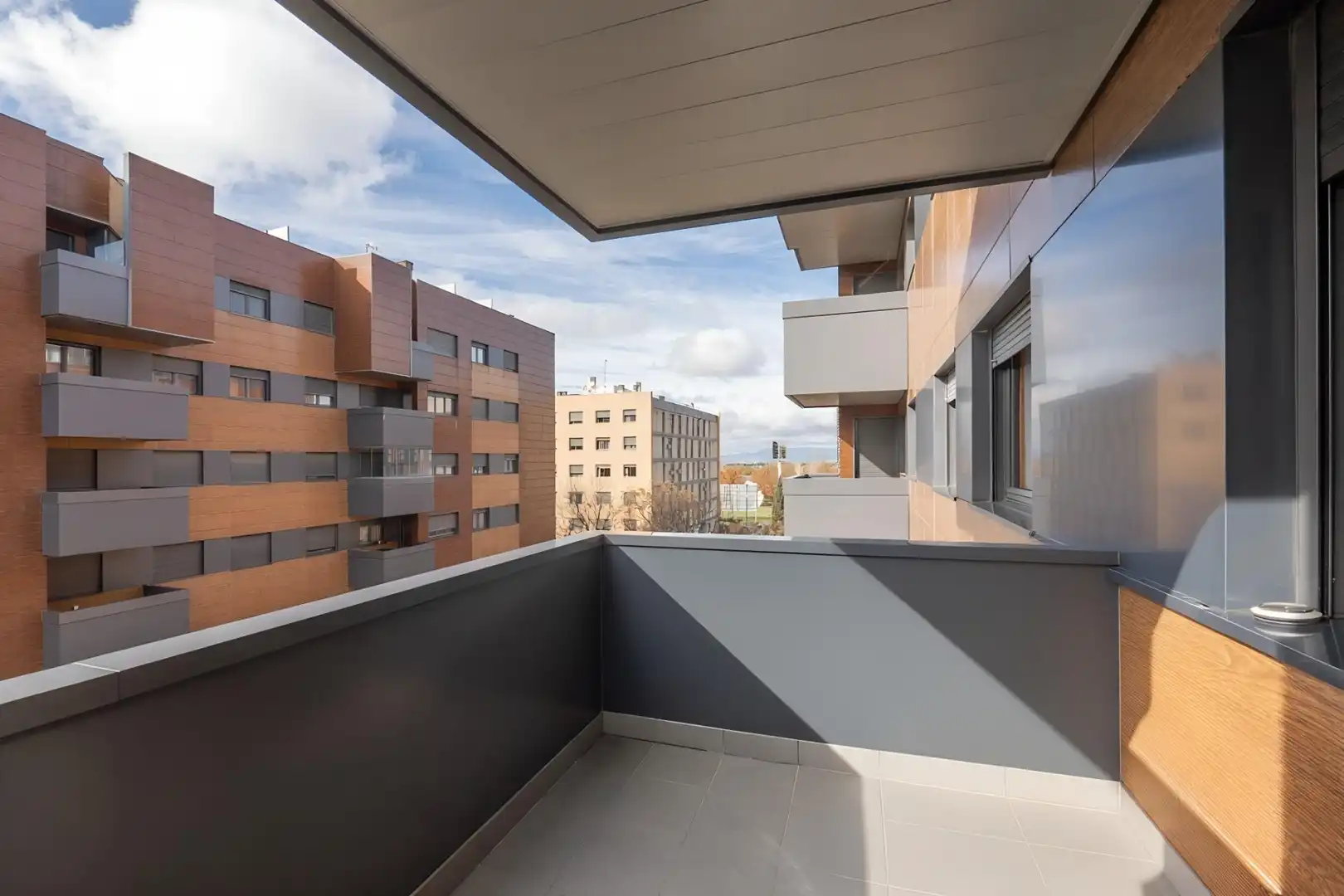 Terrasse von Wohnung zum Verkauf in Granada mit Heizung, Privatgarten und Balkon