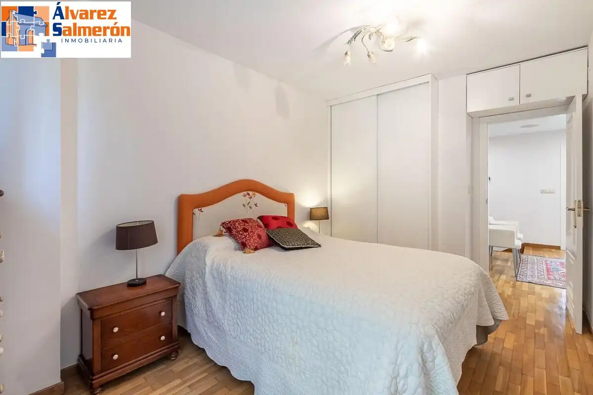 Houses for sale in Calle ZORAYA, Camino de los Neveros - Serrallo