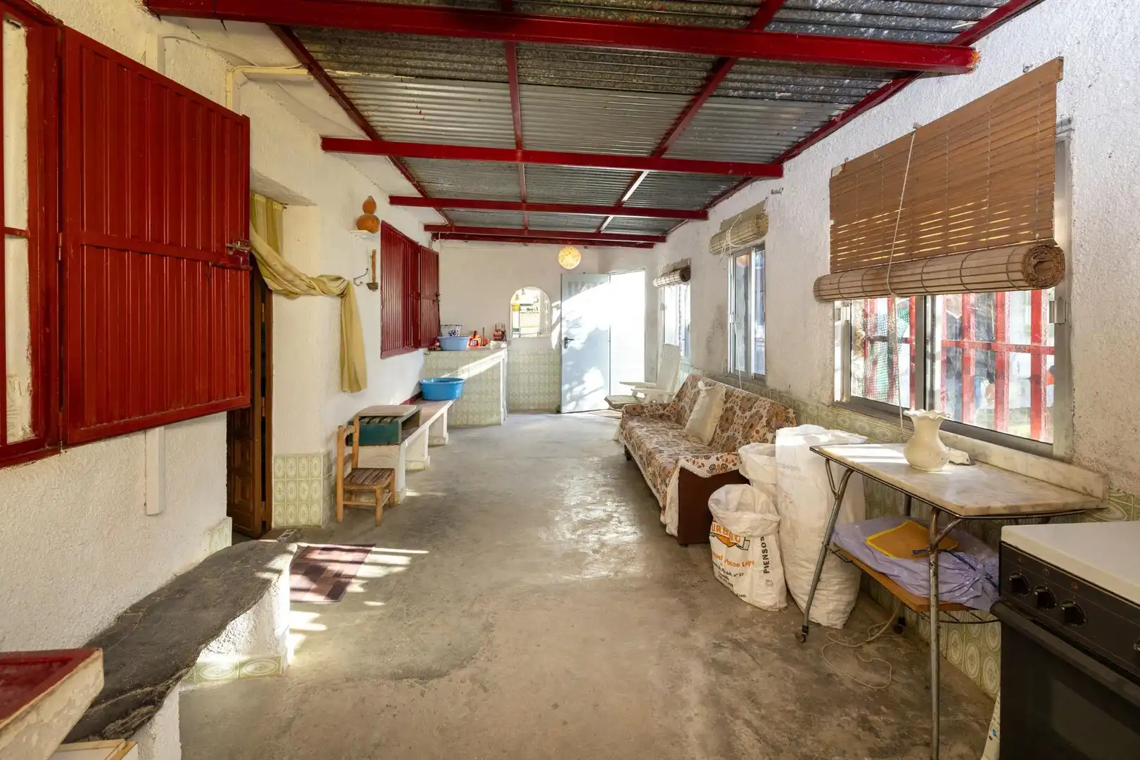 Country homes for sale in Villa de Otura  with Storage room