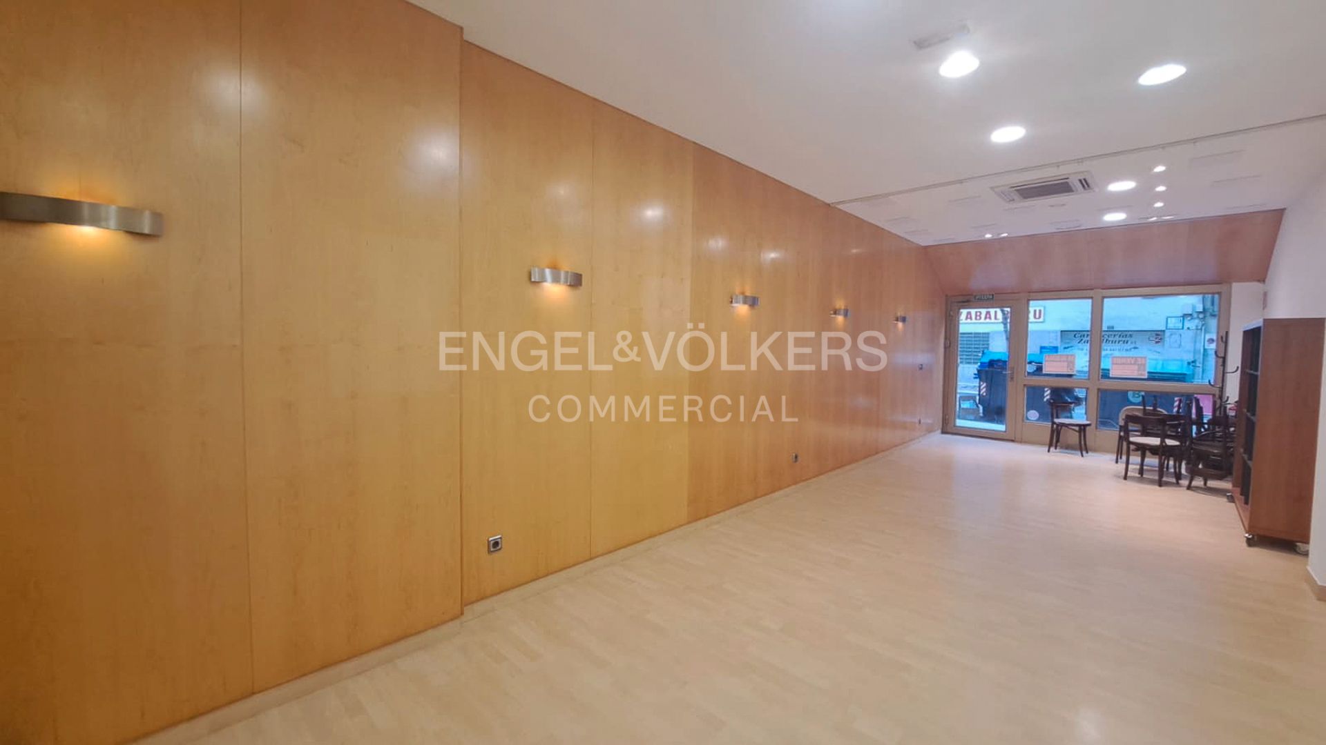 Premises for sale in Bilbao   with Air Conditioner and Heating