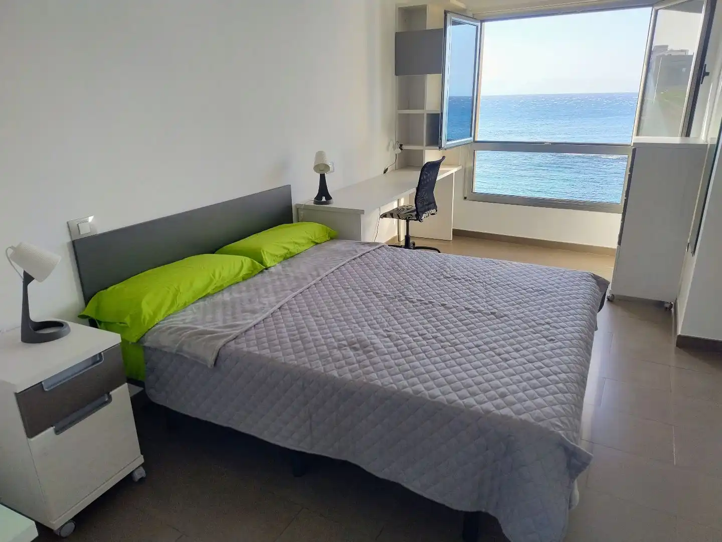 Dormitori de Àtic de lloguer en Agüimes amb Aire condicionat, Moblat i Rentadora