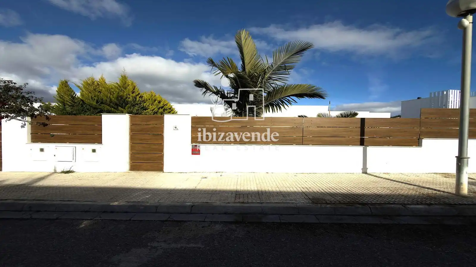 Vista exterior de Casa o chalet de alquiler en Santa Eulària des Riu con Aire acondicionado, Calefacción y Piscina