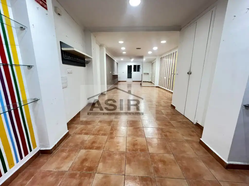 Local comercial de lloguer a Calle Curtidors, imagen 5