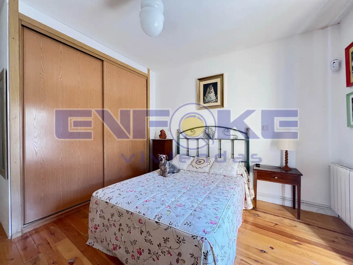 Schlafzimmer von Einfamilien-Reihenhaus zum Verkauf in Moratilla de los Meleros mit Heizung, Parkett und Möbliert