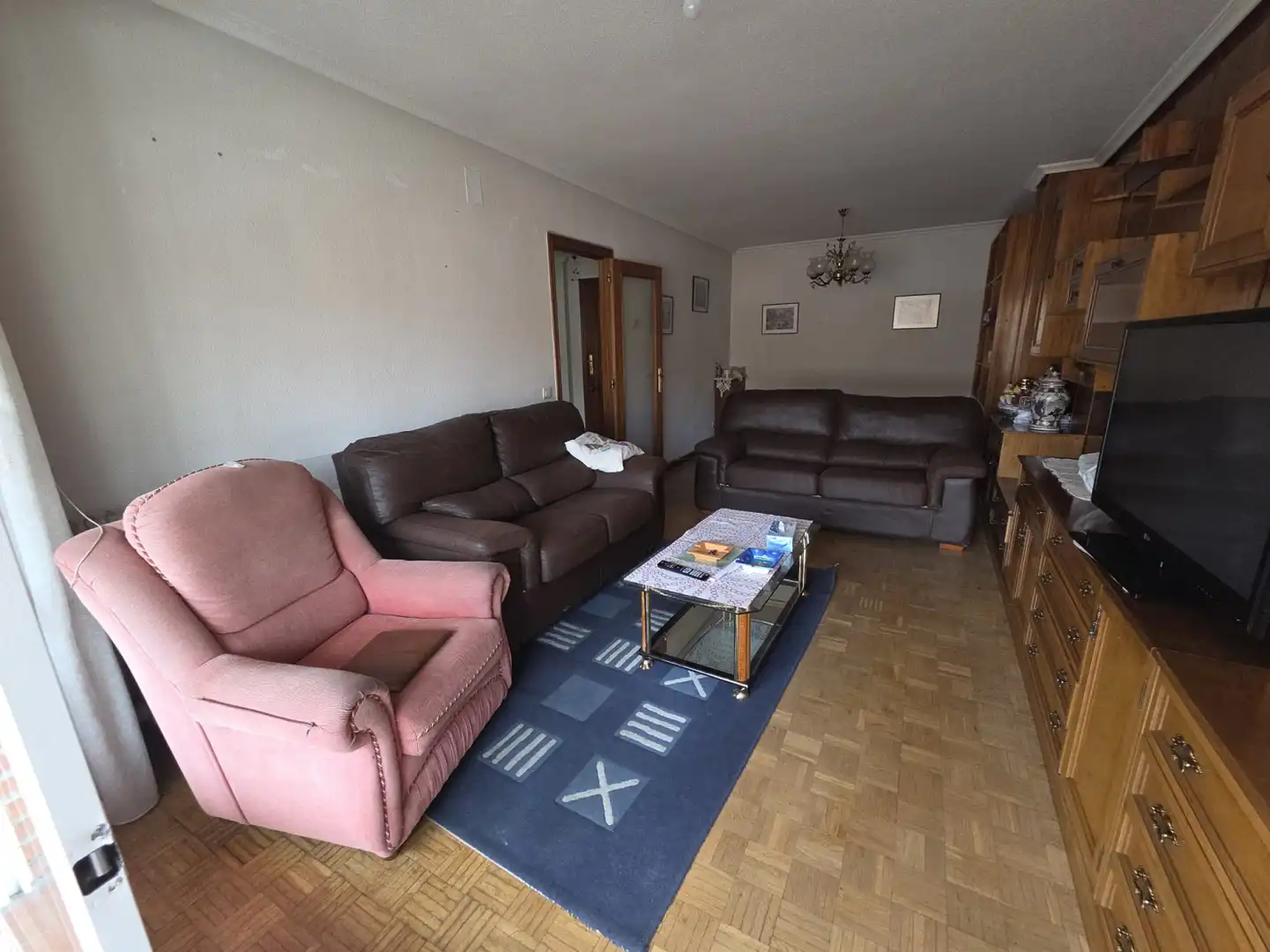Living room of Flat for sale in Salamanca  with Heating, Parquet flooring and Balcony