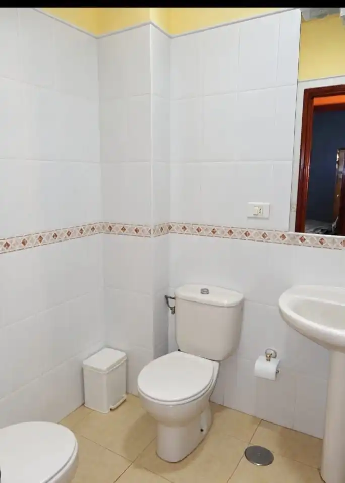 Bany de Pis en venda en La Cuesta -Finca España