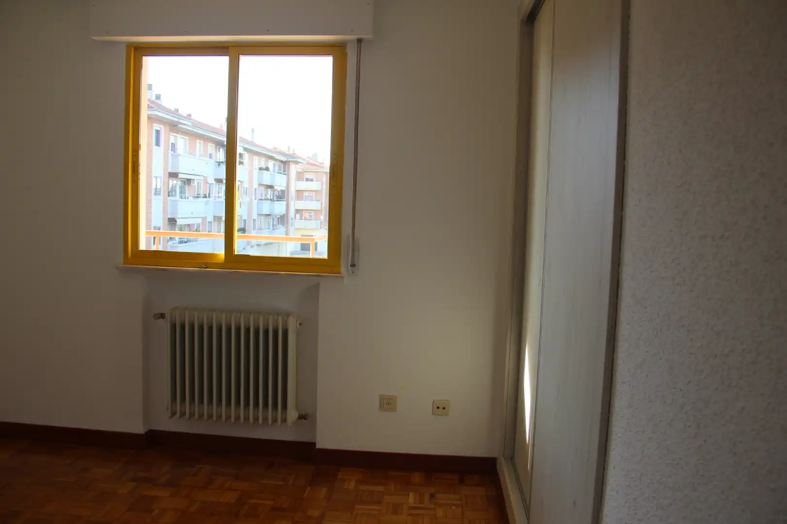 Bedroom of Flat for sale in Santa Marta de Tormes  with Air Conditioner, Heating and Parquet flooring