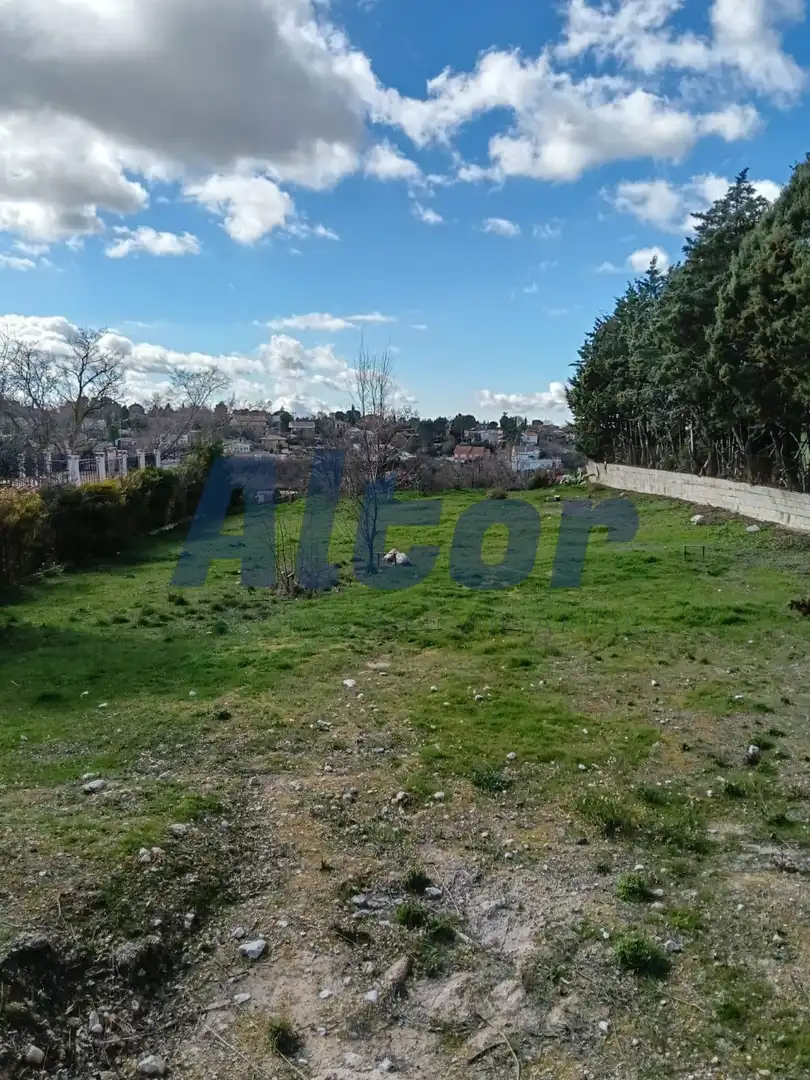 Land for sale in TOMILLO,16, El Robledal