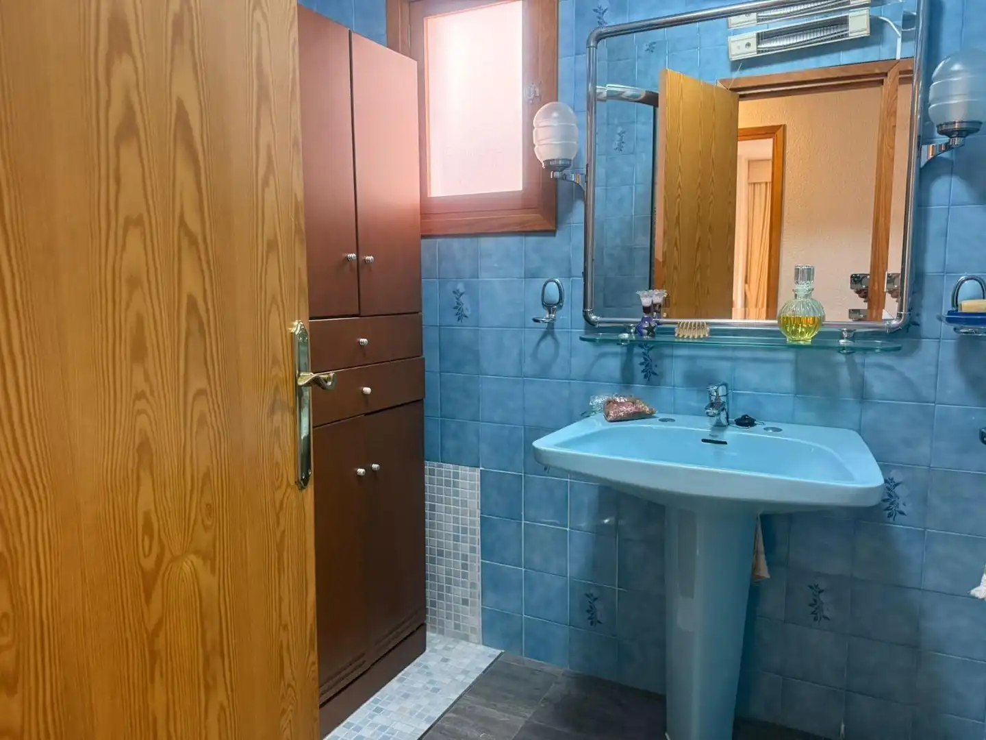 Bathroom of Flat for sale in Águilas  with Furnished and Balcony
