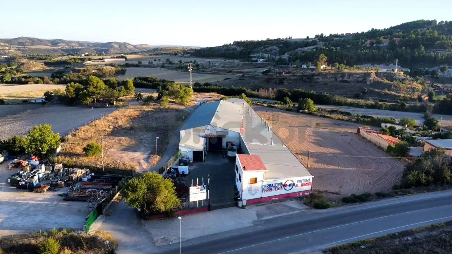 Vista exterior de Nau industrial en venda en Almoguera