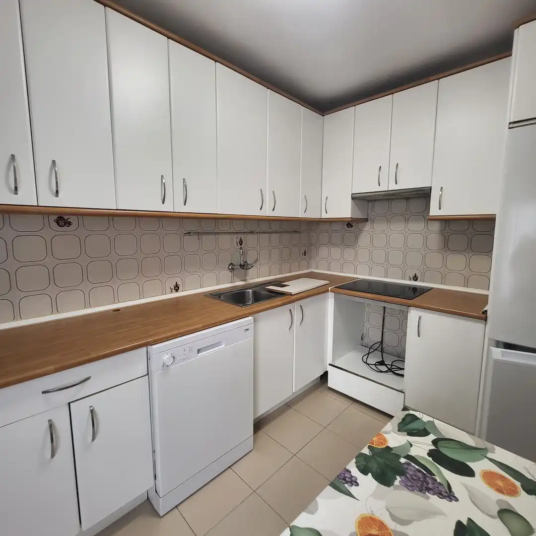 Cocina de Piso de alquiler en Ávila con Calefacción, Terraza y Trastero